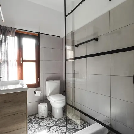 Kavos House Apartman