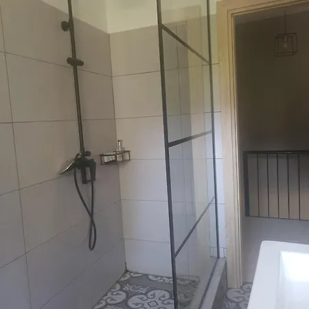 Kavos House