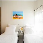 Kavos House